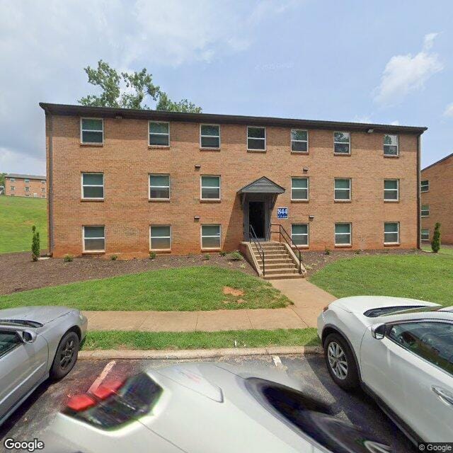 Photo of Waters at James Crossing. Affordable housing located at 808 Greenfield Dr Lynchburg, VA 24501
