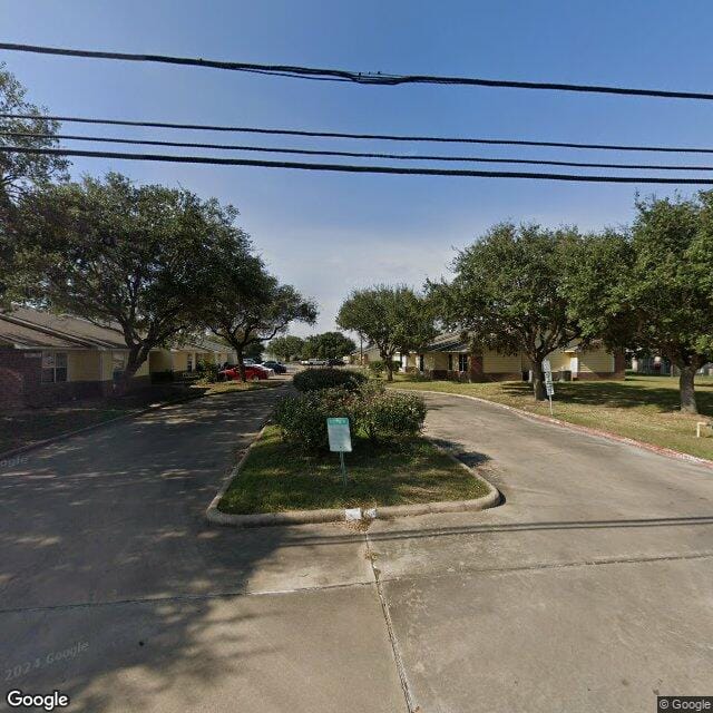 Photo of Bayview Apartments. Affordable housing located at 1803 Gray St Palacios, TX 77465