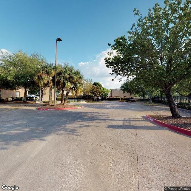 Photo of The Life at Clearwood. Affordable housing located at 9465 Clearwood St Houston, TX 77075