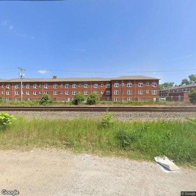 Photo of CEDAR GLEN APARTMENTS. Affordable housing located at 425 S 25TH ST SOUTH BEND, IN 46615