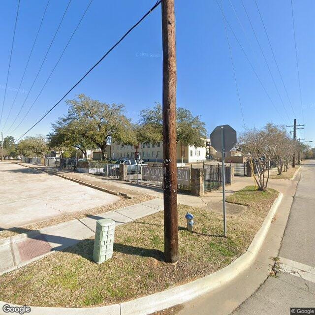 Photo of Landmark 301. Affordable housing located at 301 S 1st St Conroe, TX 77301
