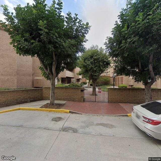 Photo of VILLAGE CENTER APARTMENTS. Affordable housing located at 200 EAST LINCOLN AVENUE ANAHEIM, CA 92805