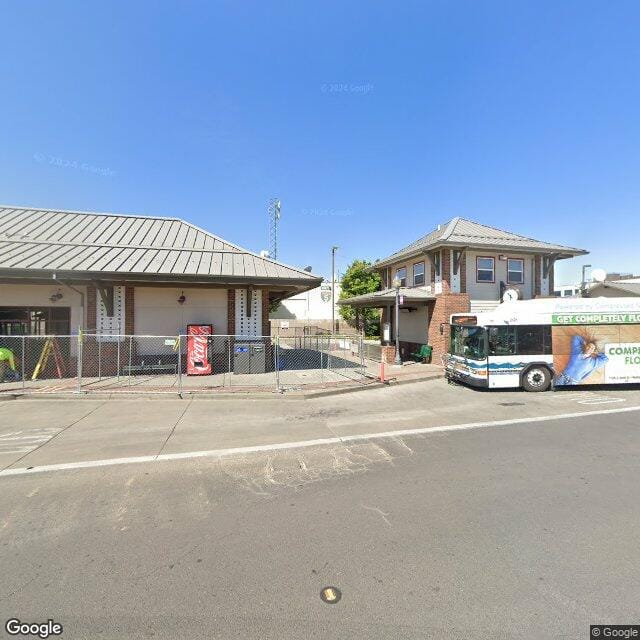 Photo of HOUSE at 1125 W NINTH ST MEDFORD, OR 97501