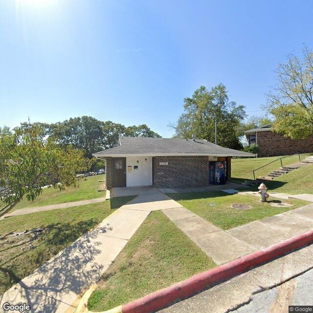 Photo of Heritage Heights Apartments. Affordable housing located at 717 S Sycamore St Harrison, AR 72601