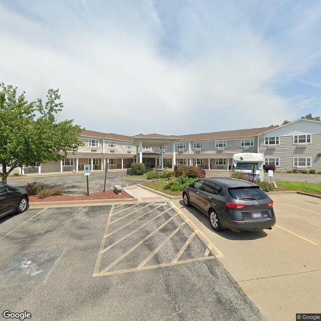 Photo of HERITAGE WOODS OF BENTON. Affordable housing located at 1302 BAILEY LN BENTON, IL 62812