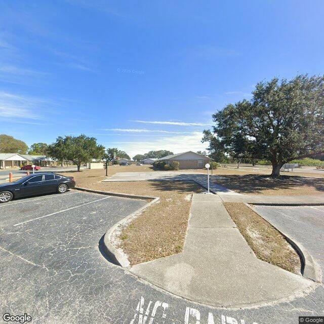 Photo of Greentree South Apartments. Affordable housing located at 40 Greentree Dr LaBelle, FL 33935
