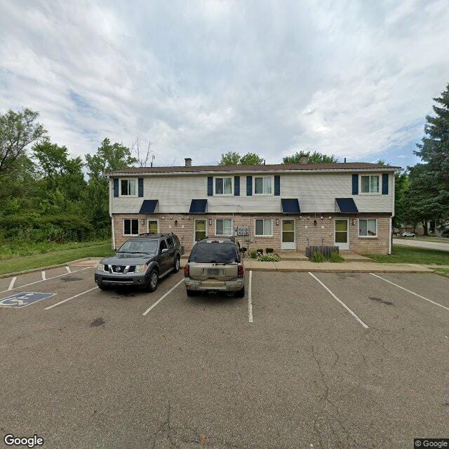Photo of Nantucket Circle Apartments. Affordable housing located at 925 Nantucket Cir NE Alliance, OH 44601
