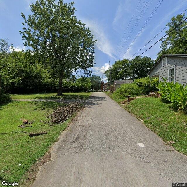 Photo of TAYLOR SFD at 112 TAYLOR ST JACKSON, TN 38301