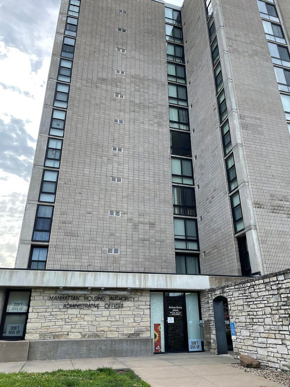 Photo of Manhattan Housing Authority at 300 No. 5th Street MANHATTAN, KS 66502