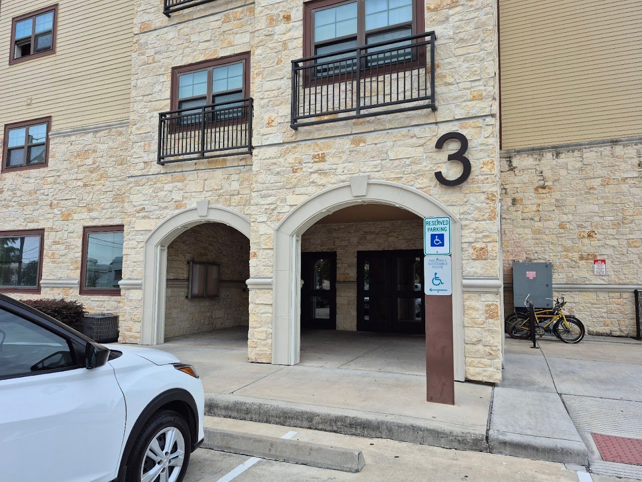 Photo of Harris County Housing Authority. Affordable housing located at 1933 Hussion Street HOUSTON, TX 77003