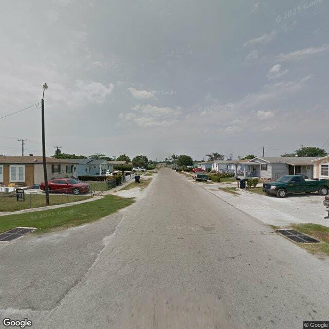Photo of ROYAL PALM LAKES. Affordable housing located at 1749 E MAIN ST PAHOKEE, FL 33476
