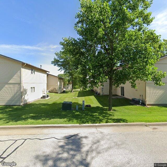 Photo of LAKEWOOD APTS. Affordable housing located at 206 OLD 63 N COLUMBIA, MO 65201