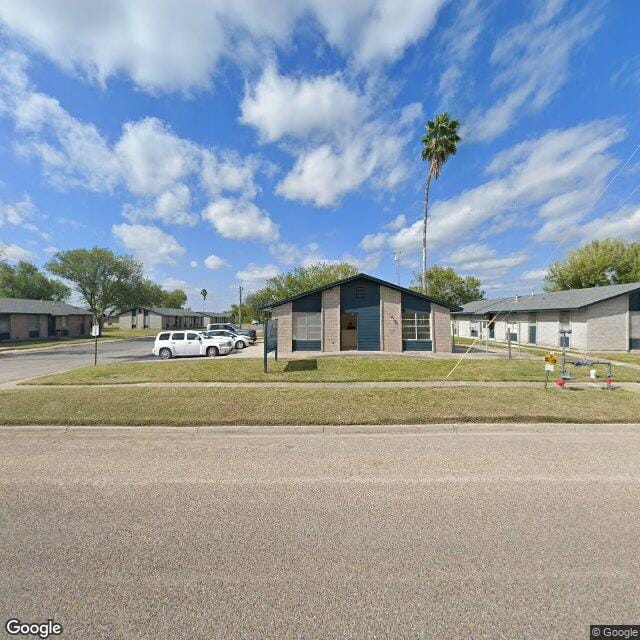 Photo of La Luz. Affordable housing located at 240 S King St Raymondville, TX 78580