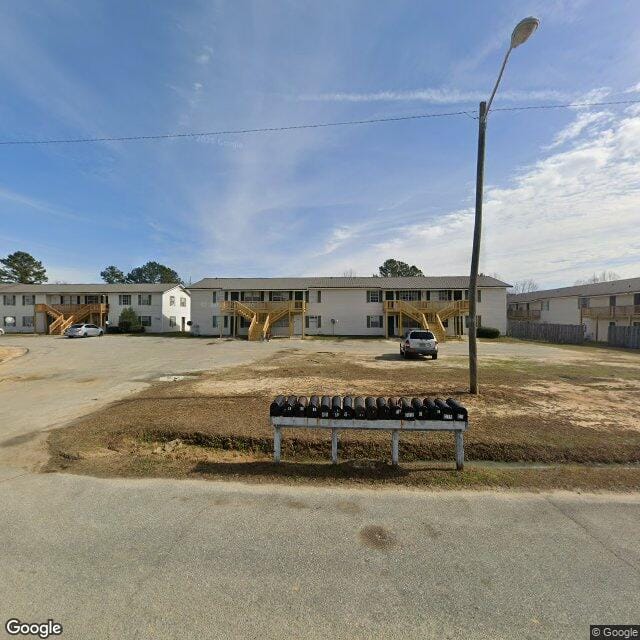 Photo of FULLERTON SQUARE. Affordable housing located at 102 W KING ST SYLVESTER, GA 31791