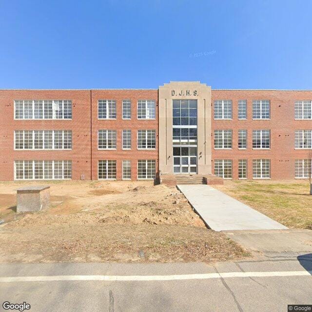 Photo of DILLARD SCHOOL APARTMENTS. Affordable housing located at 403 DILLARD SCHOOL DRIVE YANCEYVILLE, NC 27379