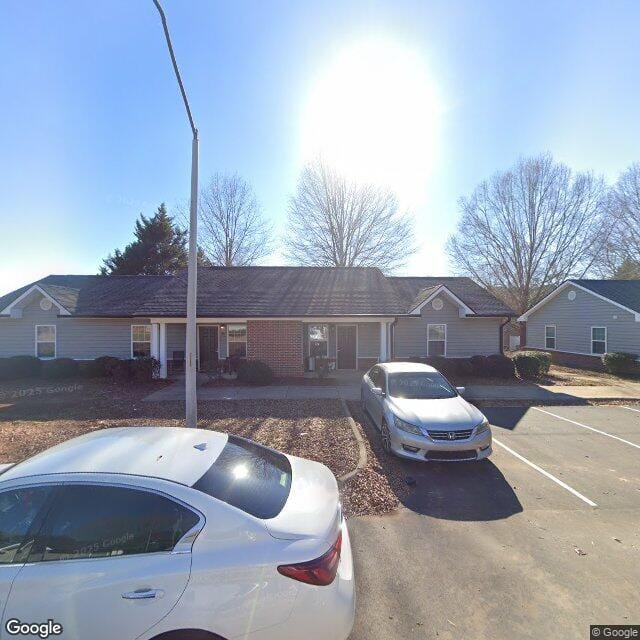 Photo of OAKHILL APTS. Affordable housing located at P104 PERIWINKLE LANE SPRING HOPE, NC 27882
