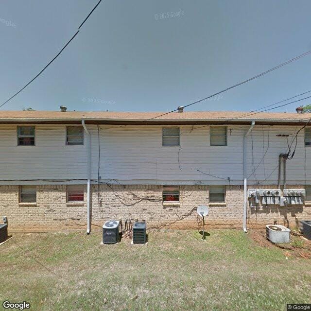 Photo of HETH APTS at 511 S MAIN ST LINDEN, TX 75563