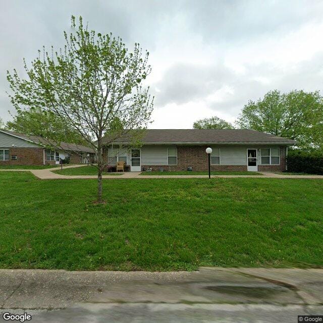 Photo of VERSAILLES ESTATES. Affordable housing located at 300 S BURKE ST VERSAILLES, MO 65084