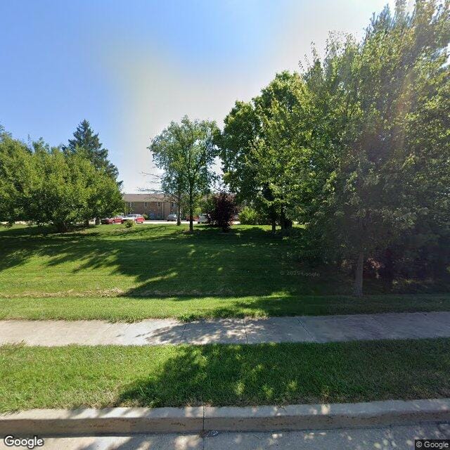 Photo of MAY APTS at 1701 BRYANT AVE EDWARDSVILLE, IL 62025