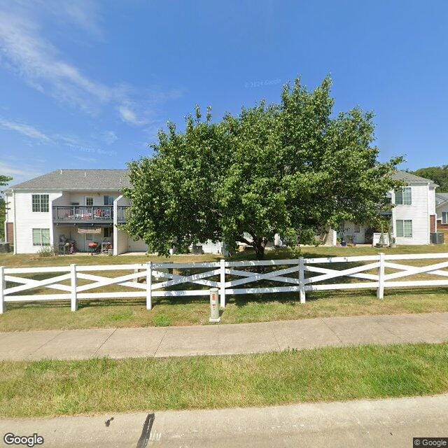 Photo of HAWTHORN VILLAGE. Affordable housing located at 1059 HAWTHORNE VILLAGE DR WARRENTON, MO 63383