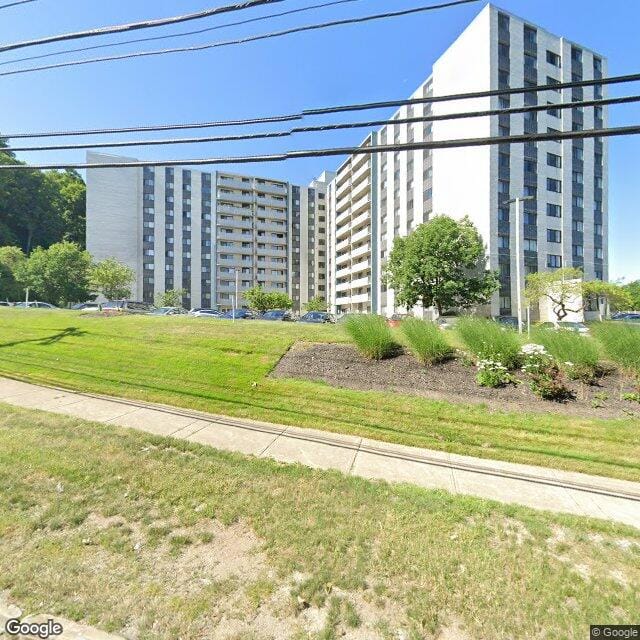 Photo of EUCLID HILL VILLA. Affordable housing located at 100 RICHMOND RD EUCLID, OH 44143