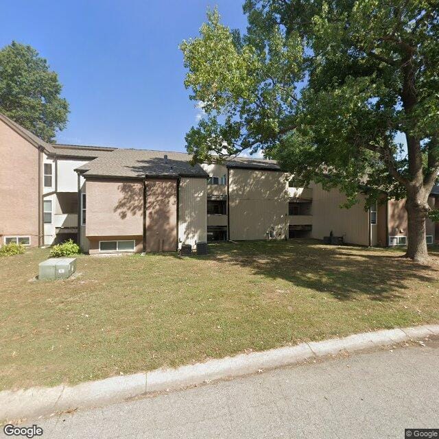 Photo of LITTLE VILLAGE APARTMENTS. Affordable housing located at 103 N LEE ST BUCKNER, MO 64016