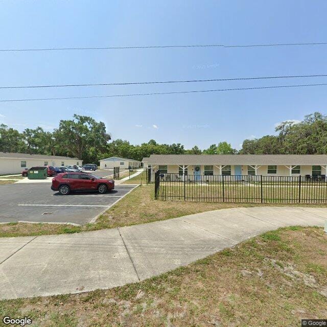 Photo of Oakwood Apartments. Affordable housing located at 550 Lincoln Ave Mount Dora, FL 32757