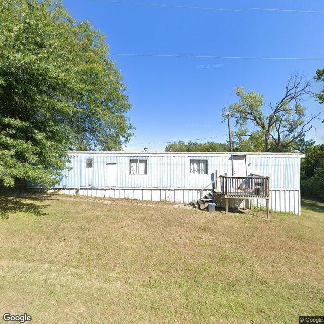 Photo of NEW LONDON APTS. Affordable housing located at 201 E RECTOR ST NEW LONDON, MO 63459