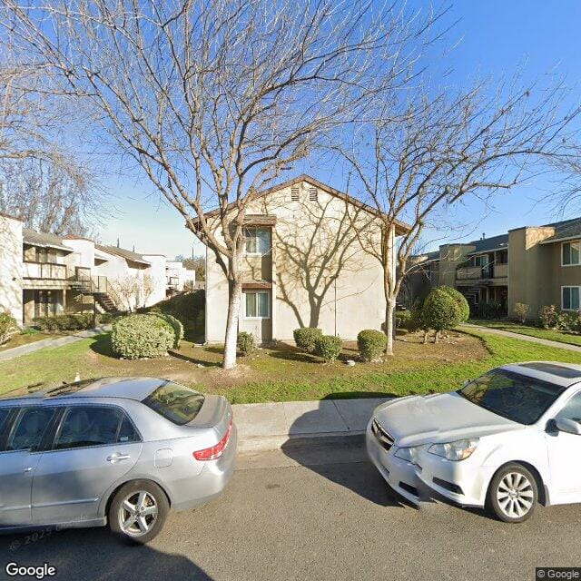 Photo of SUNSET APTS at 430 S SIXTH ST KERMAN, CA 93630