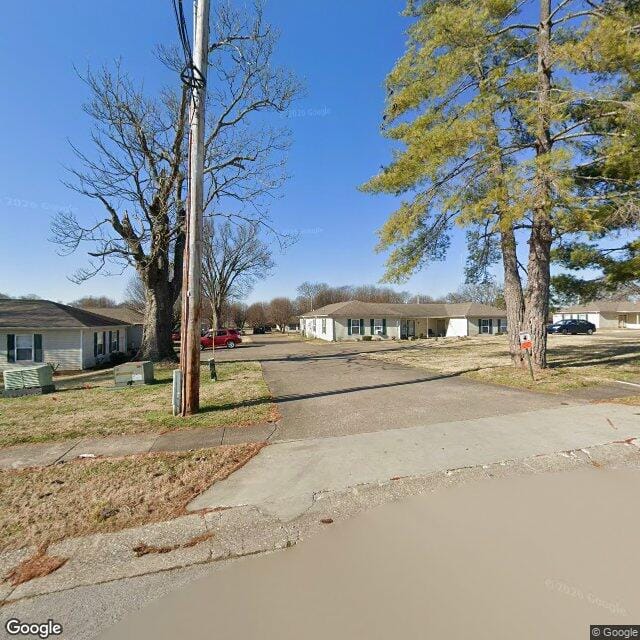 Photo of DOUBLE SPRINGS MANOR I at RAVEN ST. BOWLING GREEN, KY 42101