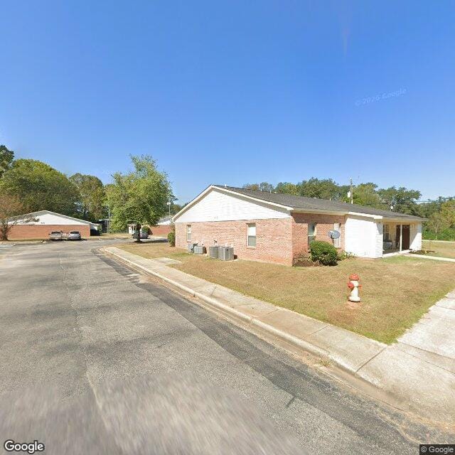 Photo of HILL CREEK APTS at 1010 CAHABA RIVER DR WEST BLOCTON, AL 35184