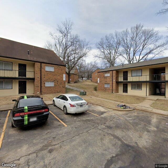 Photo of HILLDALE APTS at 3538 WESTLINE DR MEMPHIS, TN 38128
