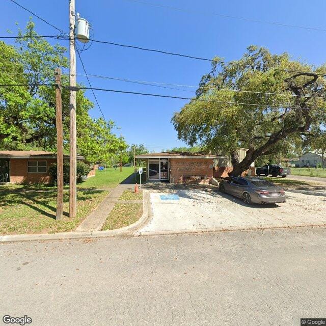 Photo of Pleasanton Housing Authority. Affordable housing located at 402 W ADAMS Street PLEASANTON, TX 78064