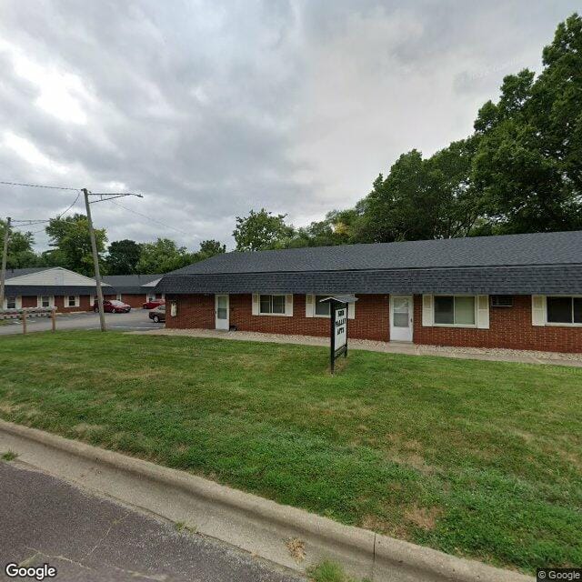 Photo of SUN VALLEY APTS at 1300 WINDFLOWER ST PEKIN, IL 61554