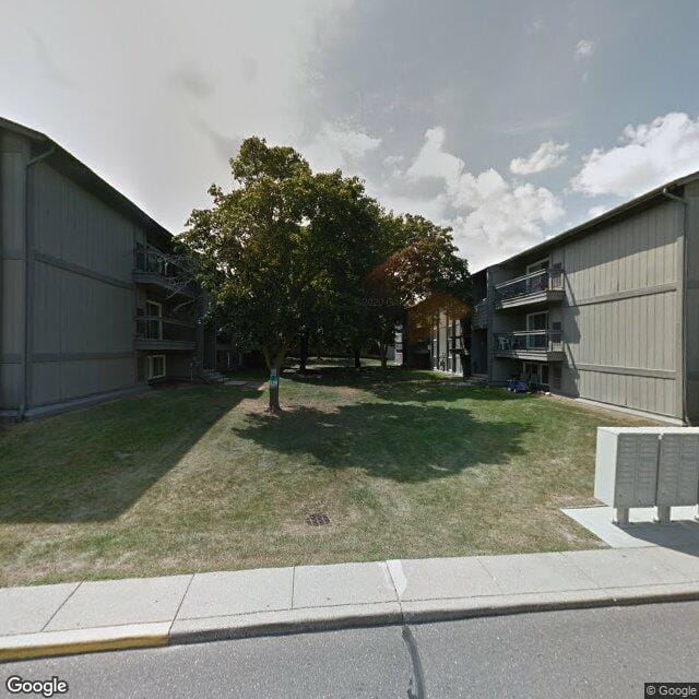 Photo of Pine Lake Apartments. Affordable housing located at 3620 Windmill Dr Waterford, MI 48329