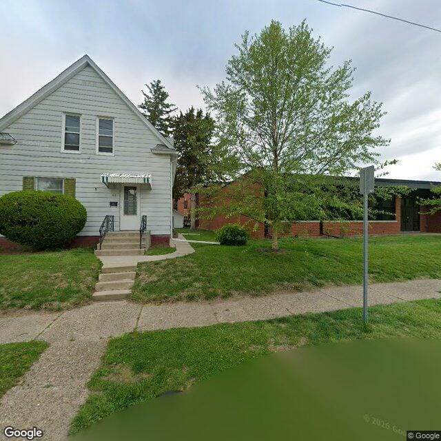Photo of GARFIELD SCHOOL SENIOR RESIDENCES. Affordable housing located at 1518 25TH AVE MOLINE, IL 61265