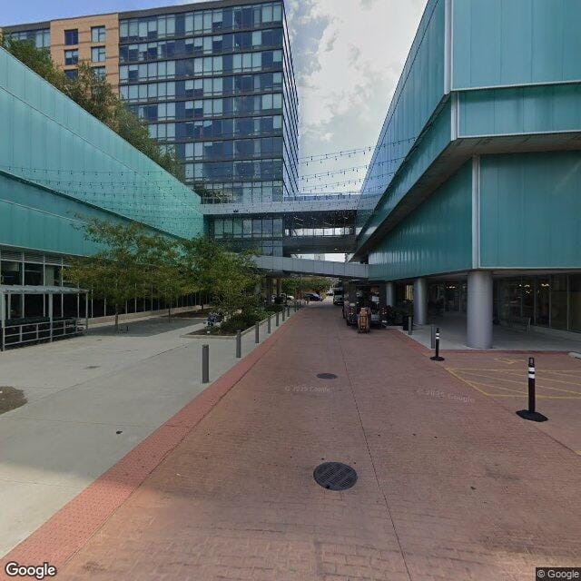 Photo of North Tower. Affordable housing located at 400 N Lake Shore Dr Chicago, IL 60611