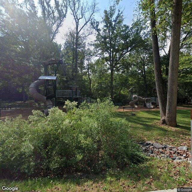 Photo of HILLWOOD MANOR. Affordable housing located at 7101 NEW HAMPSHIRE AVENUE TAKOMA PARK, MD 20912
