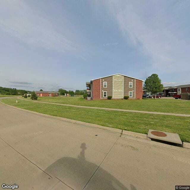 Photo of BLUFF APTS OF FORT MADISON. Affordable housing located at 5202 RIVER VALLEY RD FORT MADISON, IA 52627