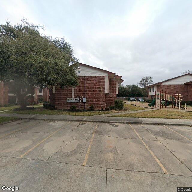 Photo of HVM MID-TOWN APTS I at 820 CARRELL ST TOMBALL, TX 77375