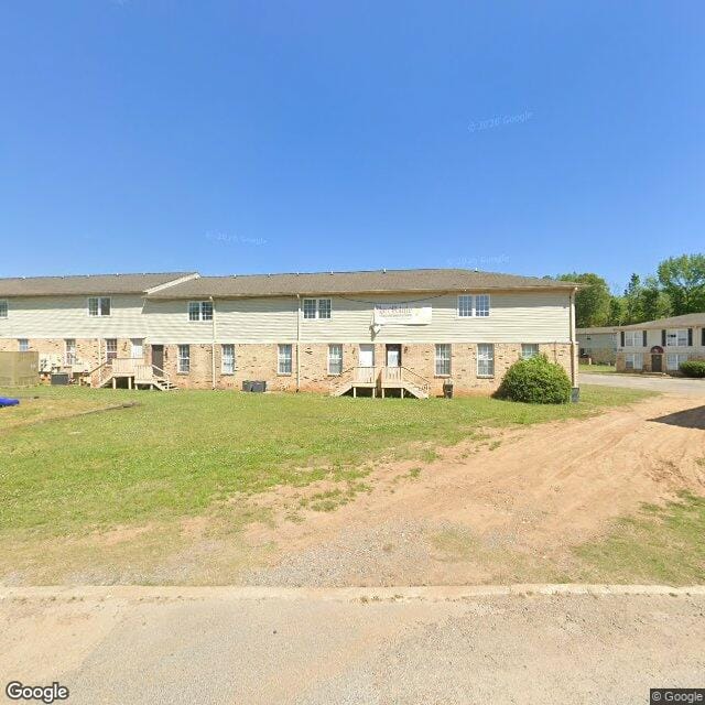 Photo of THE POINTE APTS. Affordable housing located at 1802B BOND CIR NE CENTER POINT, AL 35215