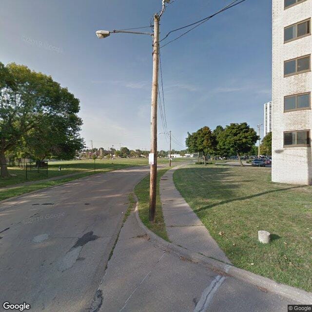 Photo of EUCLID BEACH CLUB RESIDENCE. Affordable housing located at 123 E 156TH ST CLEVELAND, OH 44110