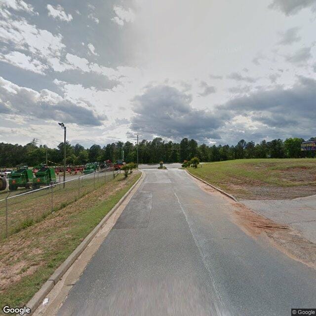 Photo of Edgewood Park. Affordable housing located at 2671 N Columbia St Milledgeville, GA 31061