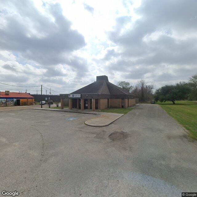 Photo of EAST TEX PINES APTS. Affordable housing located at 6200 GREENS RD HUMBLE, TX 77396