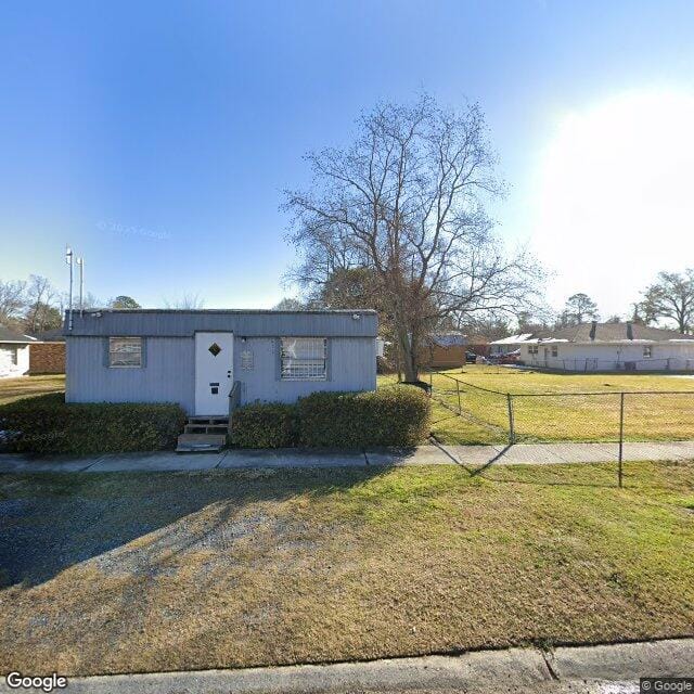 Photo of Holiday Acres Apartments. Affordable housing located at 11744 Hallmark Dr Baton Rouge, LA 70807