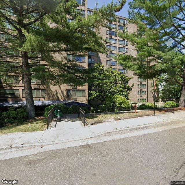 Photo of SUMMIT TOWERS. Affordable housing located at 201 LOCUST ST KNOXVILLE, TN 37902