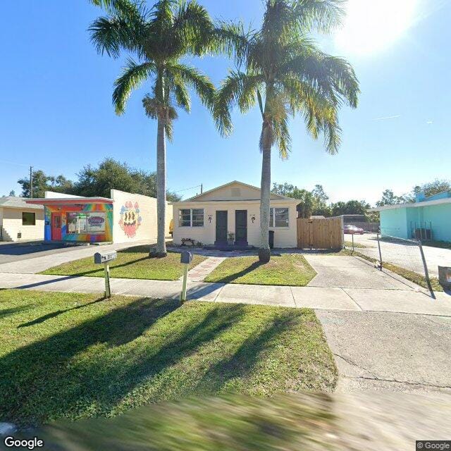 Photo of 5108 Gulfport Blvd S. Affordable housing located at 5108 Gulfport Blvd S Gulfport, FL 33707
