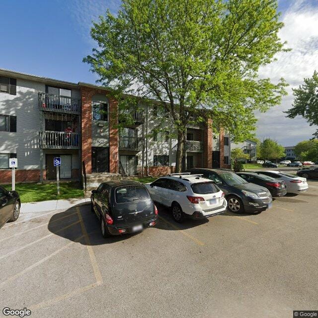 Photo of COUNTRY WOOD APTS. Affordable housing located at 756 INLAND CIR NAPERVILLE, IL 60563