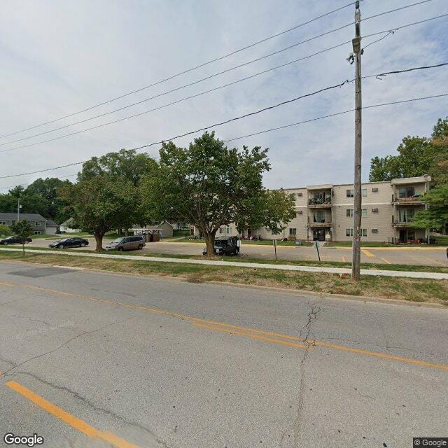 Photo of WILLOW BEND APTS I. Affordable housing located at 6616 SW NINTH ST DES MOINES, IA 50315