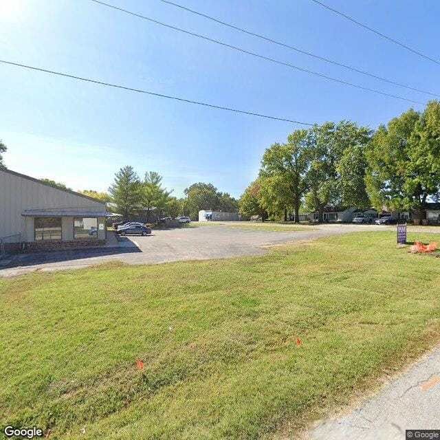 Photo of Grant Park Villas. Affordable housing located at 202 W Walnut St Raymore, MO 64083
